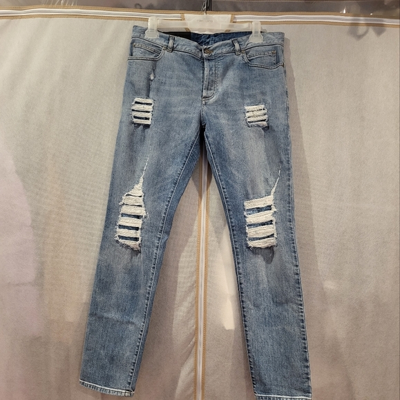 BALMAIN Slim Fit Ripped Jeans with Monogram Pattern - Picture 3 of 8